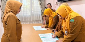 ​Perkuat Tata Kelola Bersih, ASN Dinas P3A KB Sidoarjo Lakukan Penandatanganan Pakta Integritas