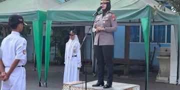 Kapolsek Sedati Ajak Ribuan Siswa SMP Negeri 1 Sedati Jauhi Perilaku Bullying
