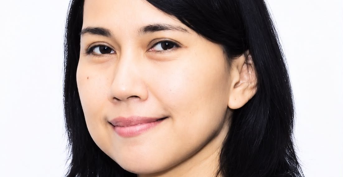 Dari Pendidikan Hukum ke Perbankan, Alumni FH UNAIR Winda Saraswati Kini Pimpin BNI KCP Semen Gresik