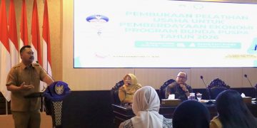 Buka Pelatihan Usaha Bunda Puspa, Bupati Yani Dorong Perempuan Gresik Makin Berdaya dan Mandiri