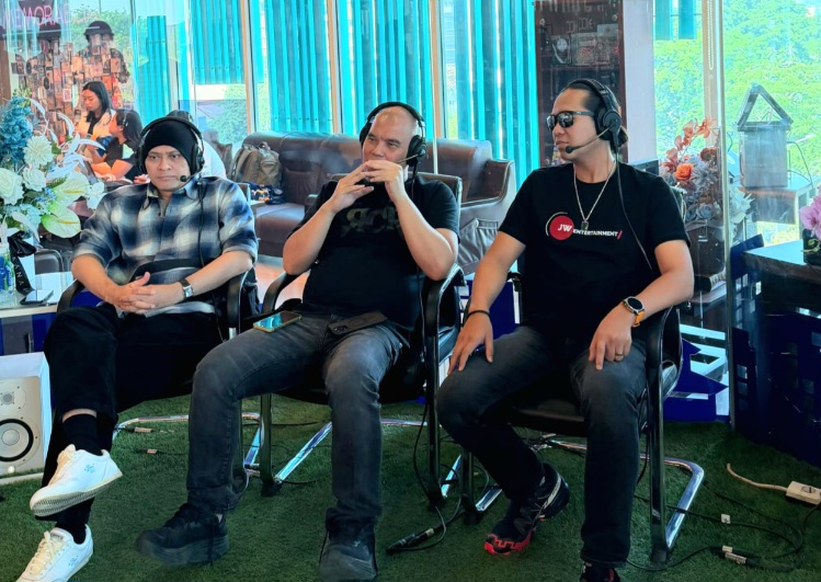 Dewa Budjana Akan Jadi Bintang Tamu Konser Dewa 19 dan Padi Reborn di Surabaya