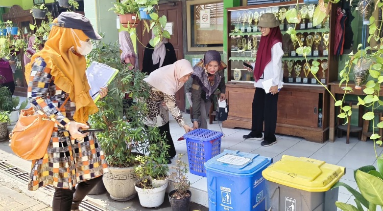 MI Negeri 1 Sidoarjo Terpilih Jadi Sampel Tim Penilai Adipura Nasional