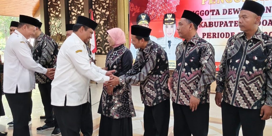 Kepala SMP YPM 6 Tarik Dikukuh Jadi Ketua Dewan Pendidikan Sidoarjo Periode 2026–2031
