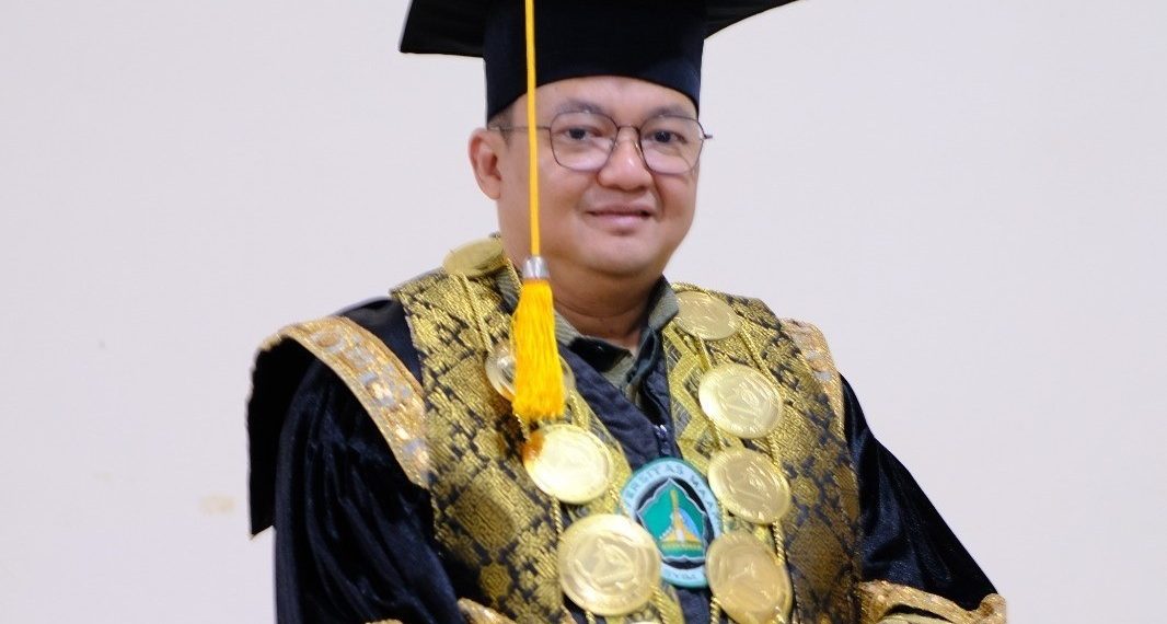 dr. Hidayatullah Sp.N., Merawat Pengabdian dari Ruang Praktik hingga Ruang Akademik