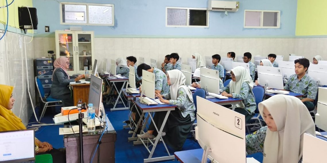 Tak Ingin Siswanya Kecewa, SMAMDA Belikan 76 Unit Komputer Baru Untuk TKA 2026
