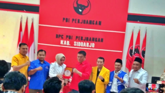 Partai Pengusung BAIK Temui PDI-P, Manuver Politik Mimik Idayana Setelah Ada Sinyal ‘Awan Bengi Tetep Ngeloni Ijo’ Dari Bupati Subandi?