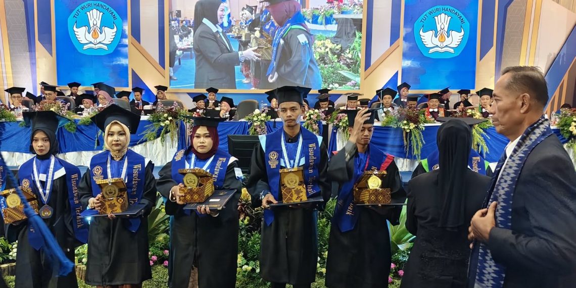 Bukan Sekadar Ijazah, Wamendiktisaintek Soroti Tantangan Lulusan Perguruan Tinggi