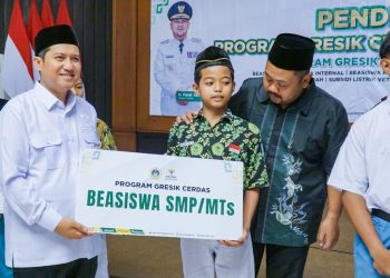 Pemkab Gresik – Baznas Salurkan Bantuan Pendidikan dan Pemberdayaan kepada Ratusan Siswa/Mahasiswa dan Masyarakat Senilai Rp 2,79 Miliar